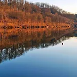 Retreat With Private Garden Дом отдыха