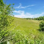 Дом отдыха Retreat With Private Garden *