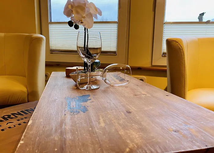 Semesterbostad Retreat With Private Garden Güntersberge